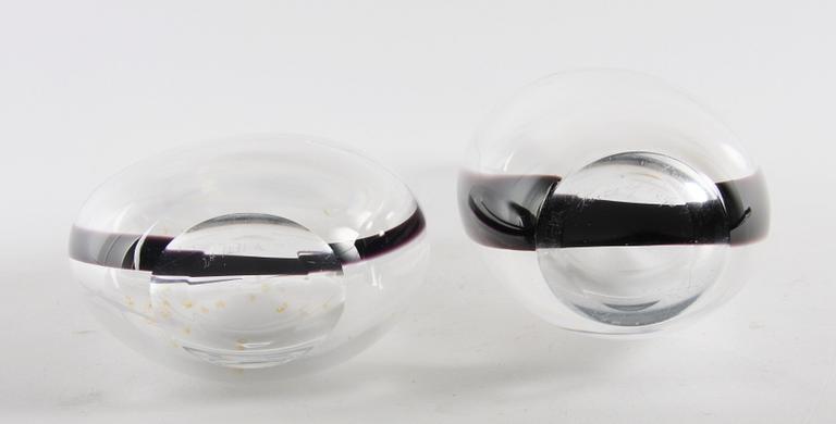 VASER, 2 st, glas, Vicke Lindstrand, Kosta, sign.