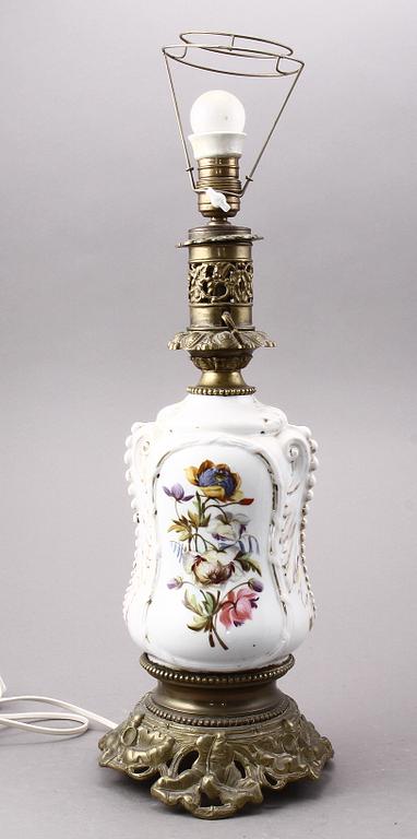 BORDSLAMPA, Frankrike, 1900-tal.
