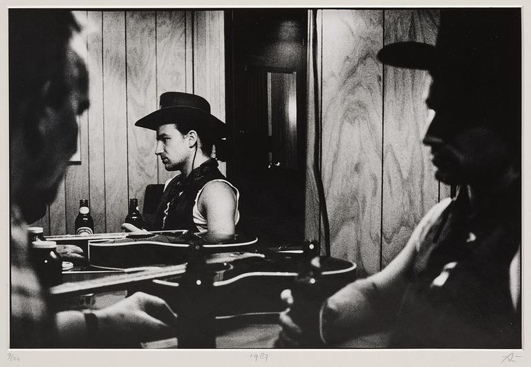 Anton Corbijn, "22:U2", 1982-2003.