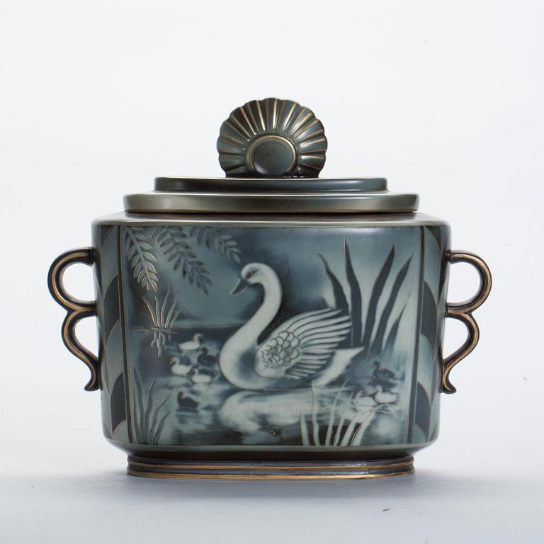 LOCKURNA, "Flambé", stengods, Gunnar Nylund 1900-talets mitt.