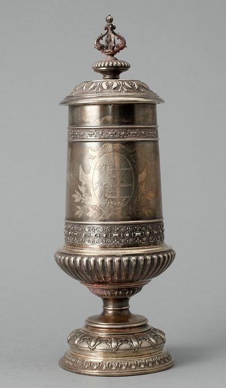 PRAKTPOKAL, silver, nyrenässans, svensk kontrollstämpel, bär gravyr daterad 1890.