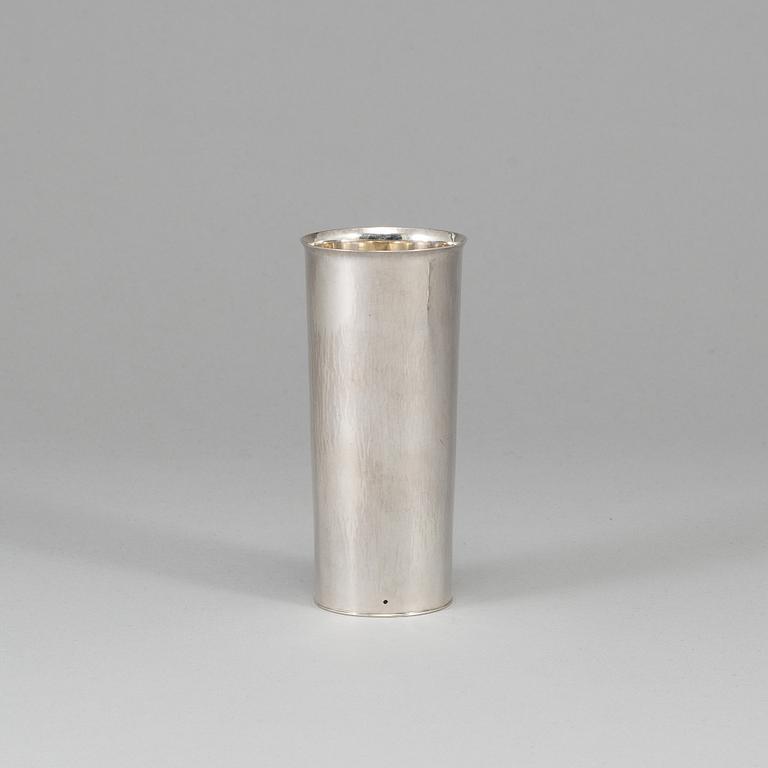 SIGURD PERSSON, a silver vase, Stockholm 1968.