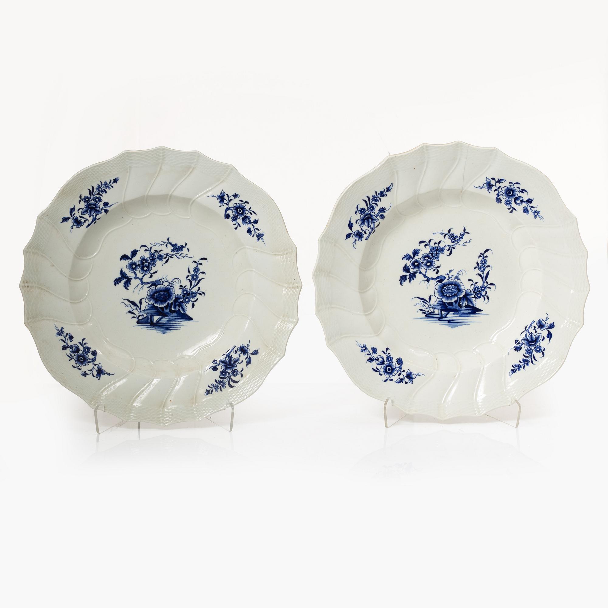 A pair of large serving dishes, unmarked, 19th century.