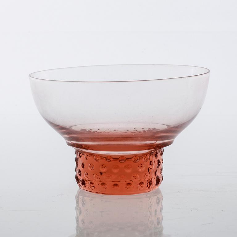 DESSERTSKÅLAR, 16 st, "Tarantella", Glimma Glasbruk, omkring 1900-talets mitt.