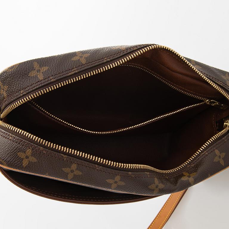Louis Vuitton, a Monogram 'Trocadero 27' Bag.