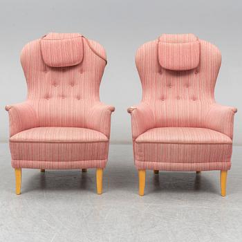 CARL MALMSTEN, a pair of 'Farmor' easy chairs.