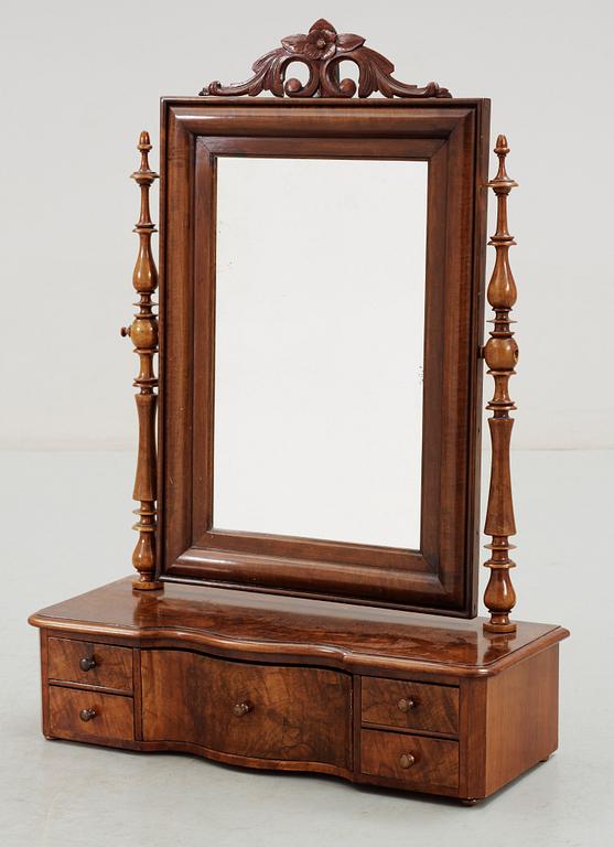 LÅDSPEGEL, sent 1800-tal.