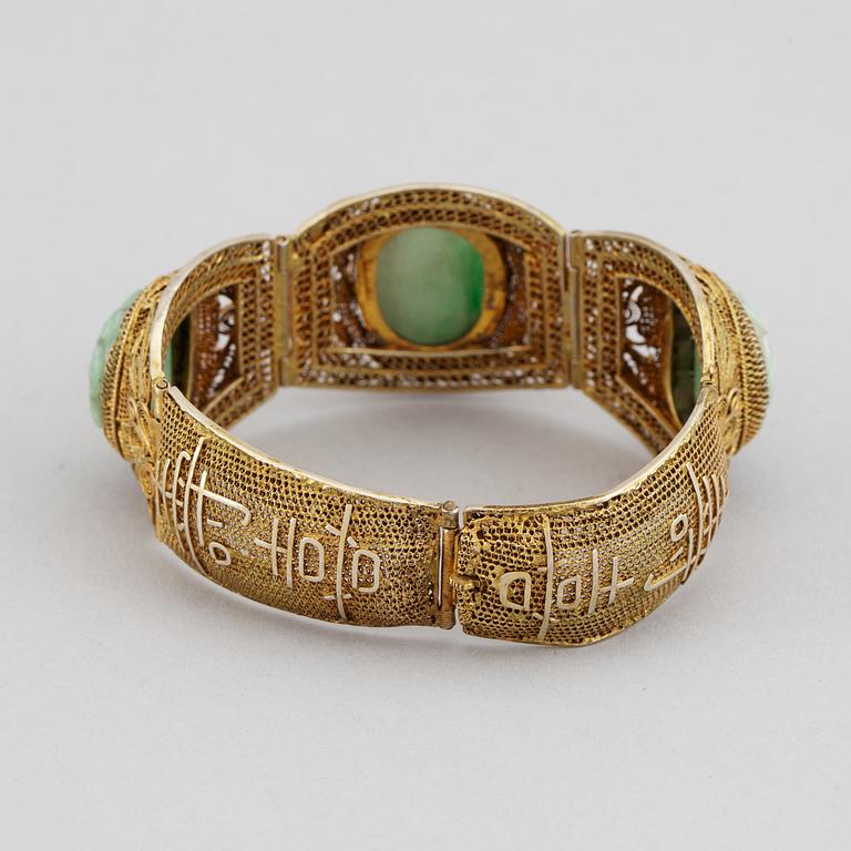 Armband, filigranarbete och nefrit. Kina, 1900-tal.