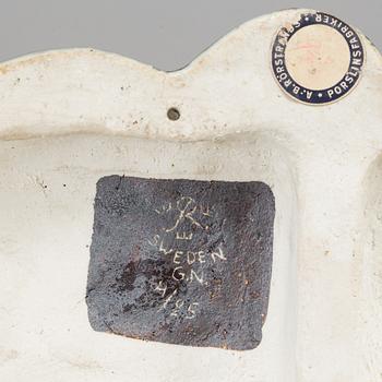 GUNNAR NYLUND, väggrelief, kameler, Rörstrand ca 1950, ed. 4/25.