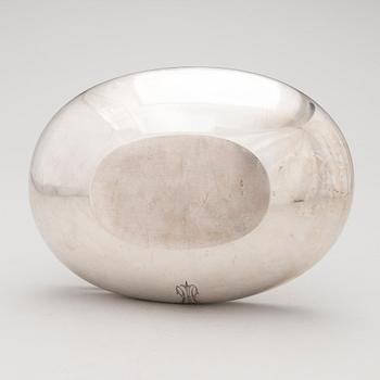 A bread basket in silver, assay master Yakov Nicholayevich Lyapunov Saint Petersburg (1898-1903) and mark of AM.