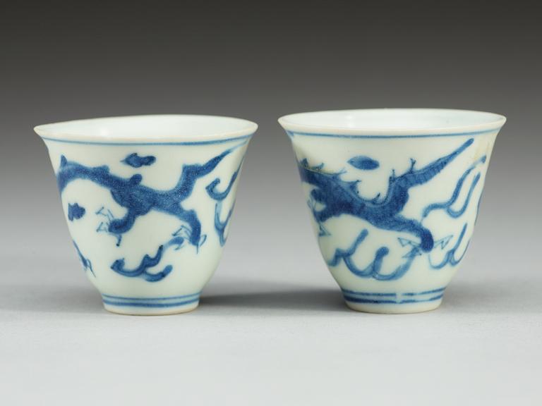 Two blue and white wine cups, Ming dynasty, Transition/Chongzhen (1628-44).