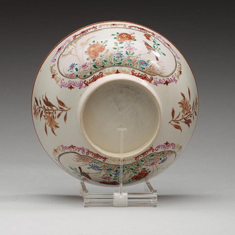 BÅLSKÅL, kompaniporslin. Qingdynastin, Qianlong (1736-1795).