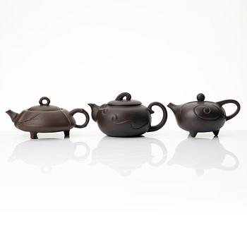 A group of four Chinese brown yixing teapots, 1980/90s.