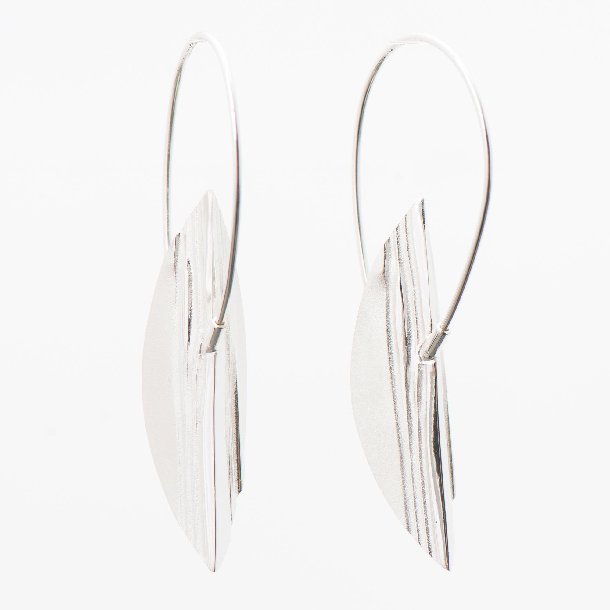 A PAIR OF EARRINGS, "What", silver. Lapponia 2009.