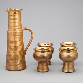 KARAFF samt BÄGARE, 5 delar, rödlera, Savitorppa, 1970/1980-tal.