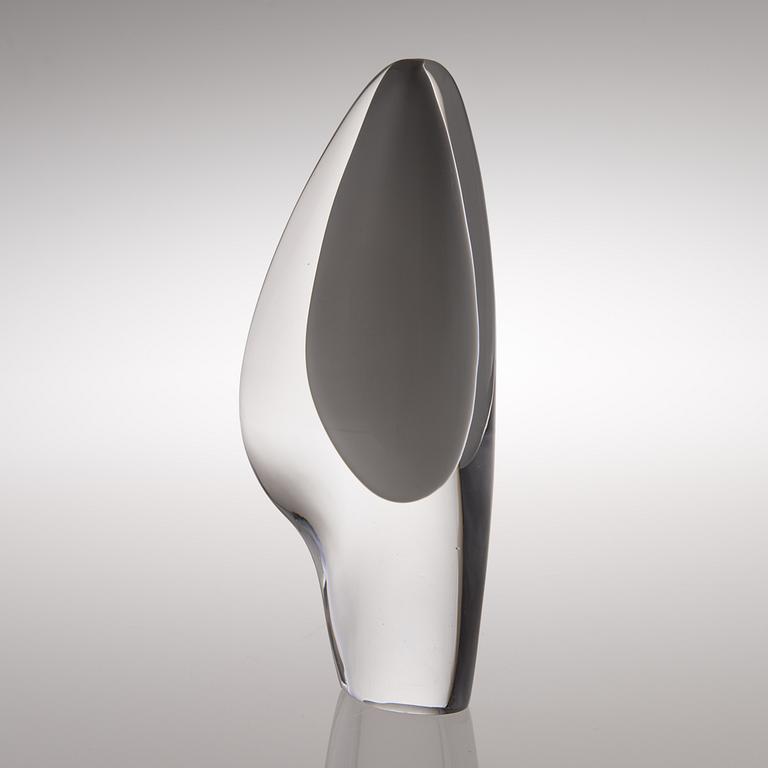 TIMO SARPANEVA, GLASSKULPTUR, 3842. Lansett II. Sign. Timo Sarpaneva, Iittala -57.