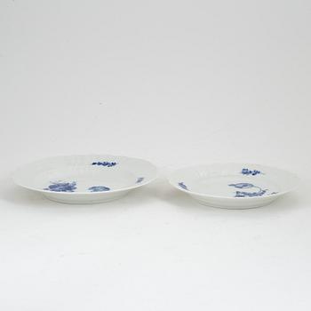 A 24-piece 'Blå Blomst' porcelain set from Royal Coepnhagen, Denmark.