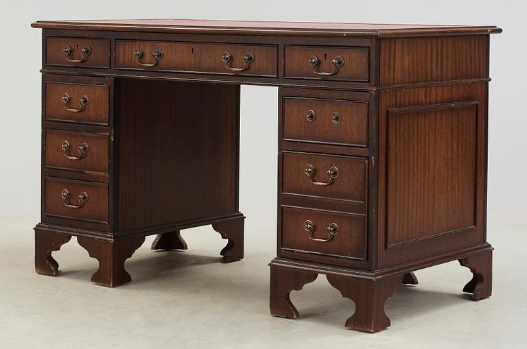SKRIVBORD, 1900-andra hälft.