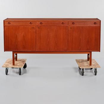 SIDEBOARD, Ulferts, Tibro, 1900-talets andra hälft.