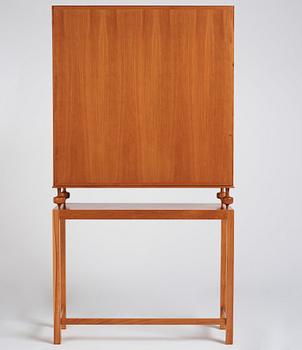 Josef Frank, a mahogany showcase cabinet model "2077", Firma Svenskt Tenn, Sweden.