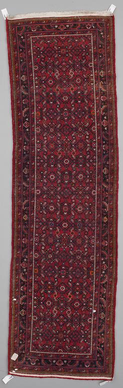 GALLERIMATTA, orientalisk. Ca 310 x 91.