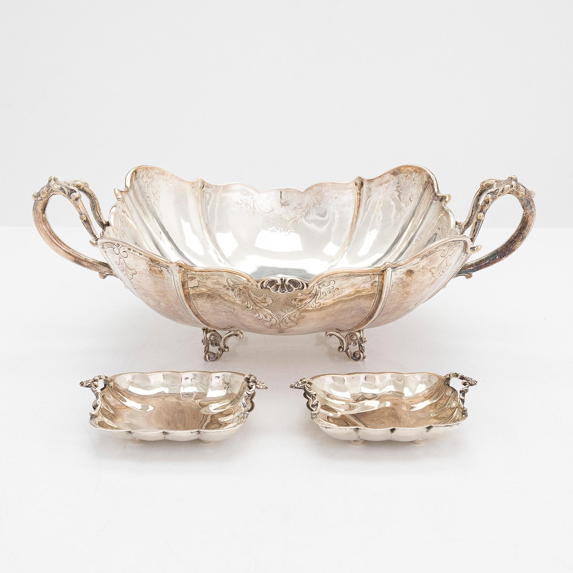 A silver centre-piece bowl and a pair of dishes, 1960s.
