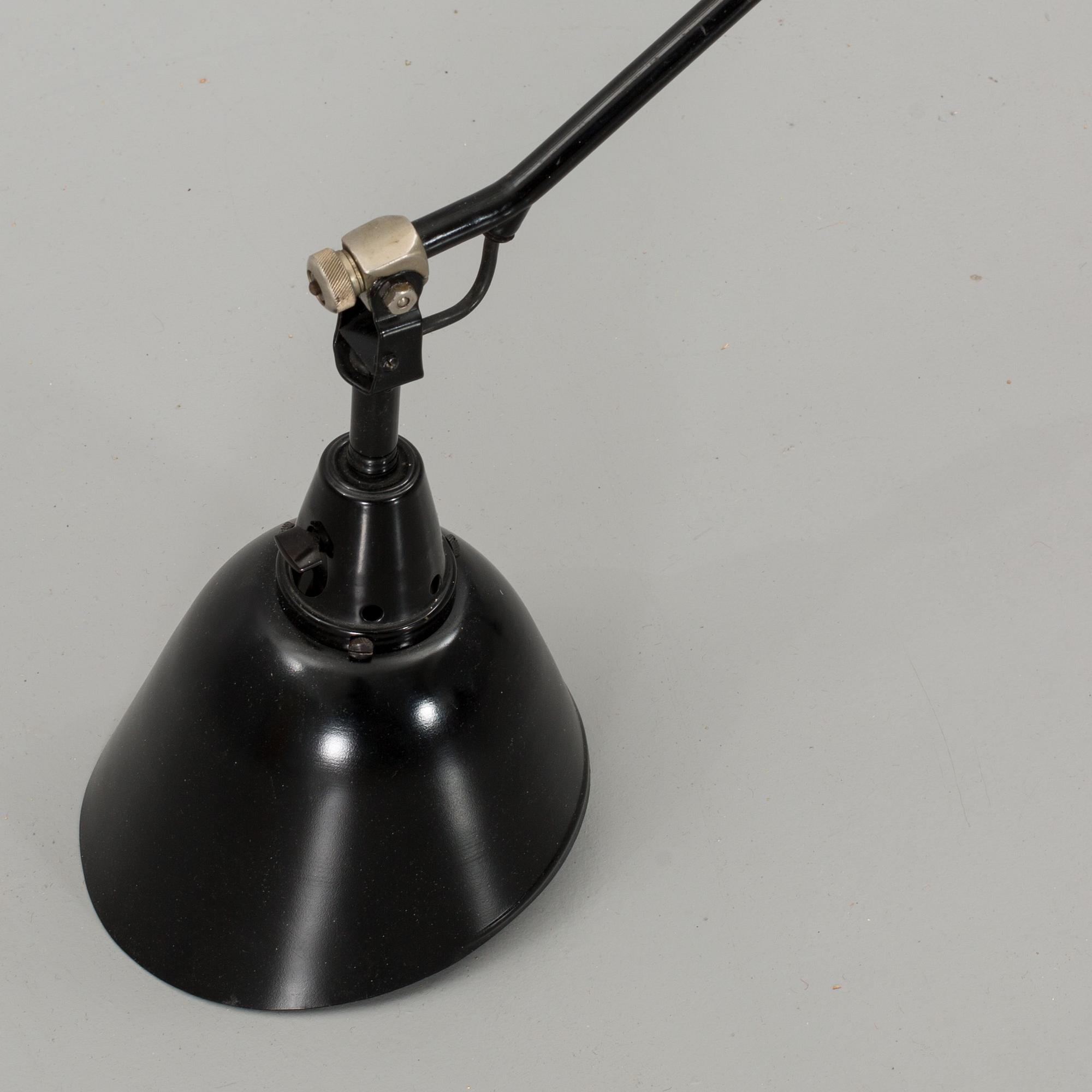 A Curt Fischer 114 "Midgard" desk lamp, Industiewerke Auma, Germany 1920-22.