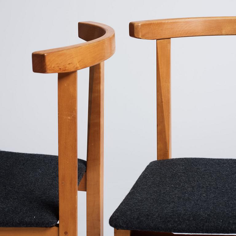 Hans Kempe, & Lars Erik Ljunglöf, a pair of chairs, version of "HI-28" HI-Gruppen, for Vattenfalls head office 1960-61.