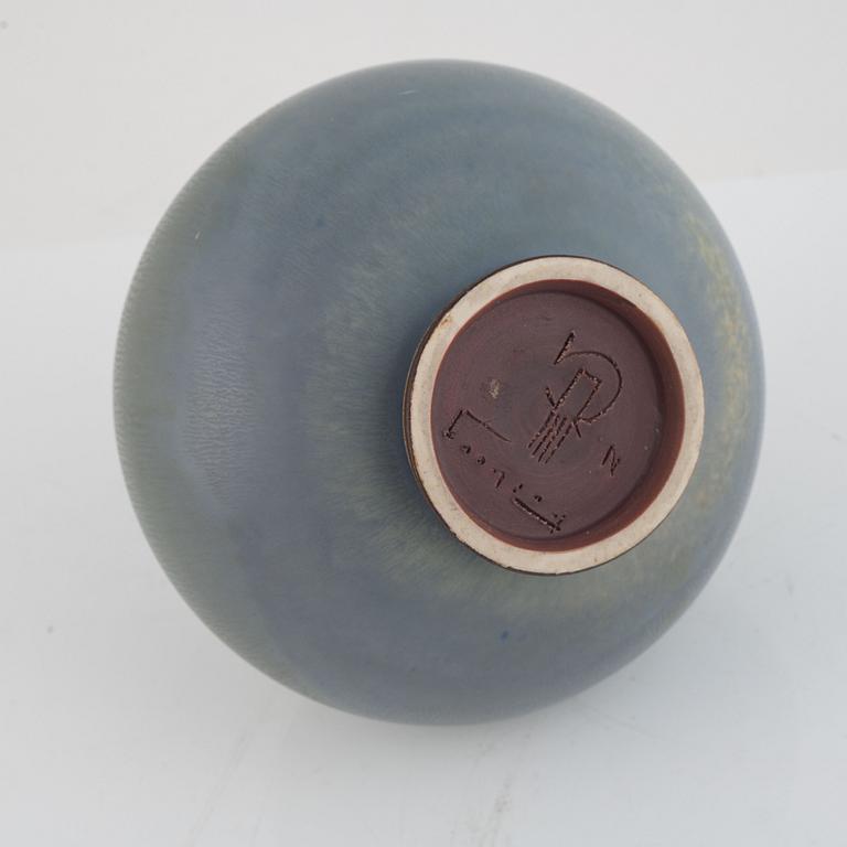 Berndt Friberg, a stoneware vase, Gustavsberg Studio, Sweden, 1972.