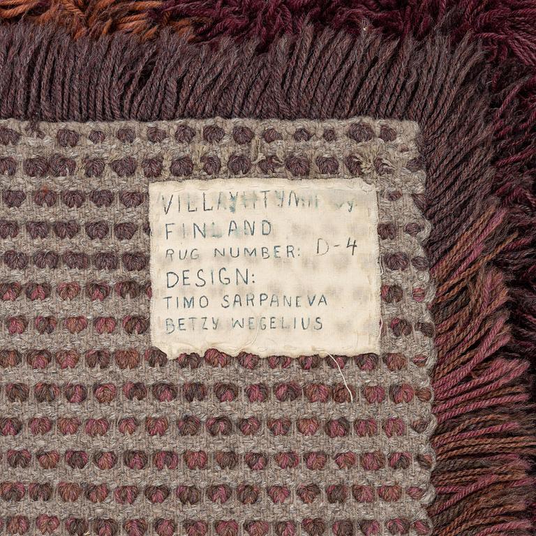 Timo Sarpaneva, matta, "D-4" rya, ca 197 x 201 cm, Villayhtymä Oy - Uniwool Ltd.