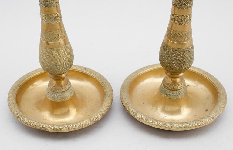 LJUSSTAKAR, 1 par, brons, senempire, 1800-talets mitt.