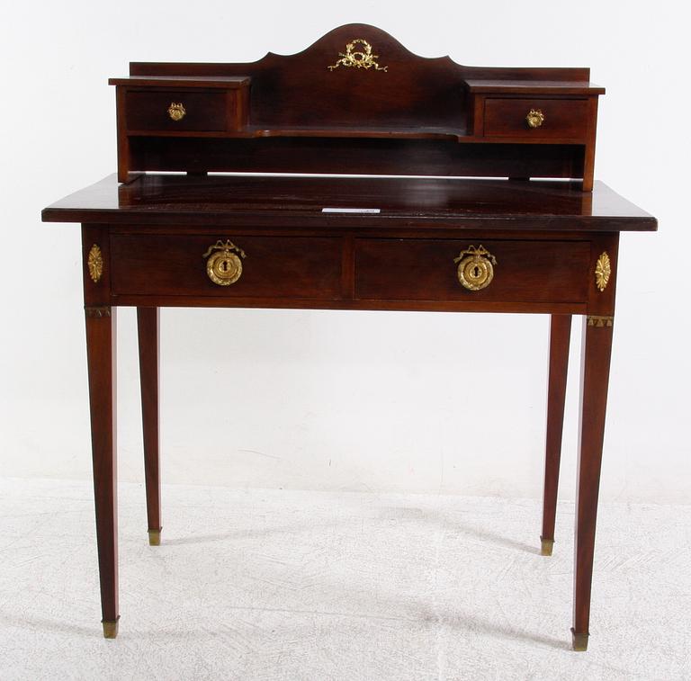 SKRIVBORD med SCHATULL, sengustaviansk stil, 1800-tal.