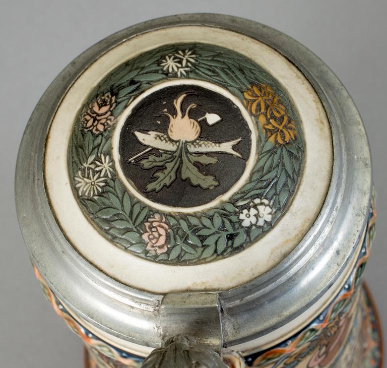 STOP, stengods. Mettlach, Tyskland, ca 1900.