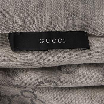 SJAL, Gucci.