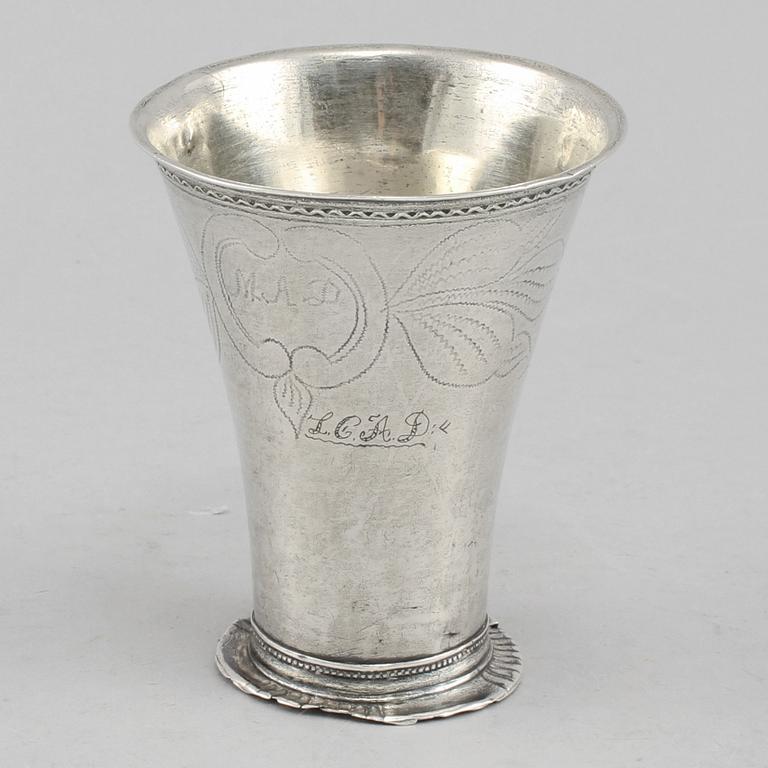 BÄGARE, silver, otydliga mästarstämplar, 1797, vikt 57 g.