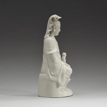 GUANYIN, blanc de chine. Sen Qingdynasti about 1900.