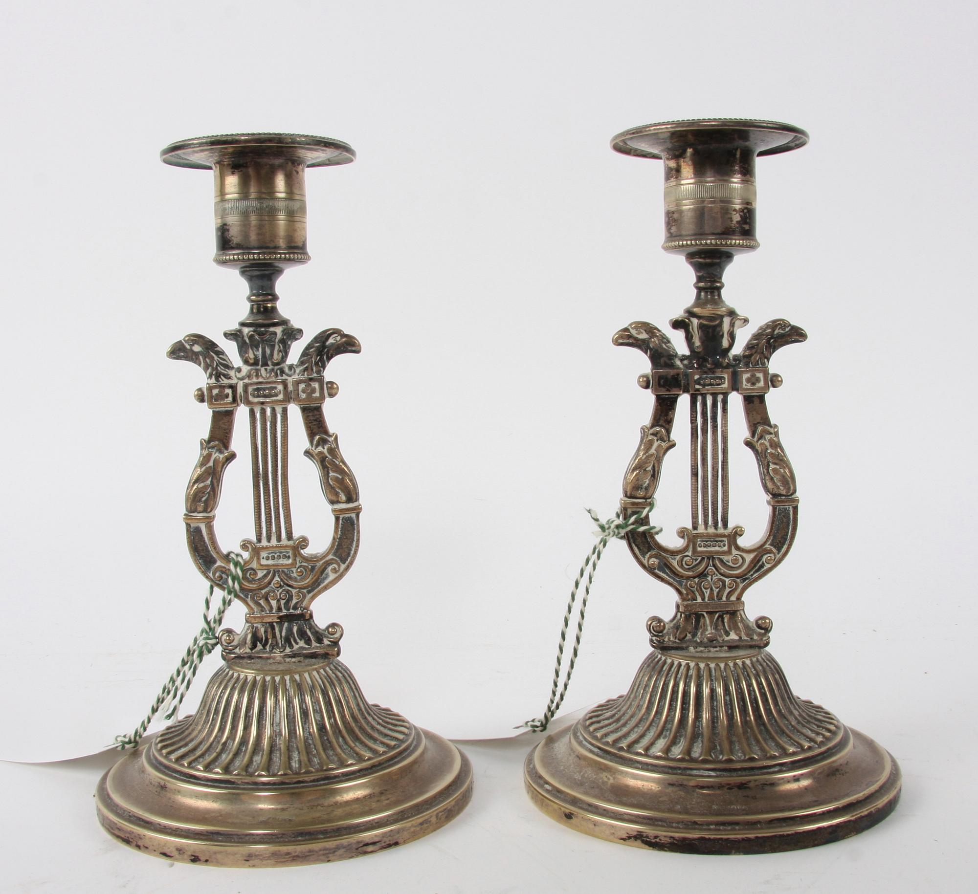 LJUSSTAKAR, ett par, nysilver. Empirestil.