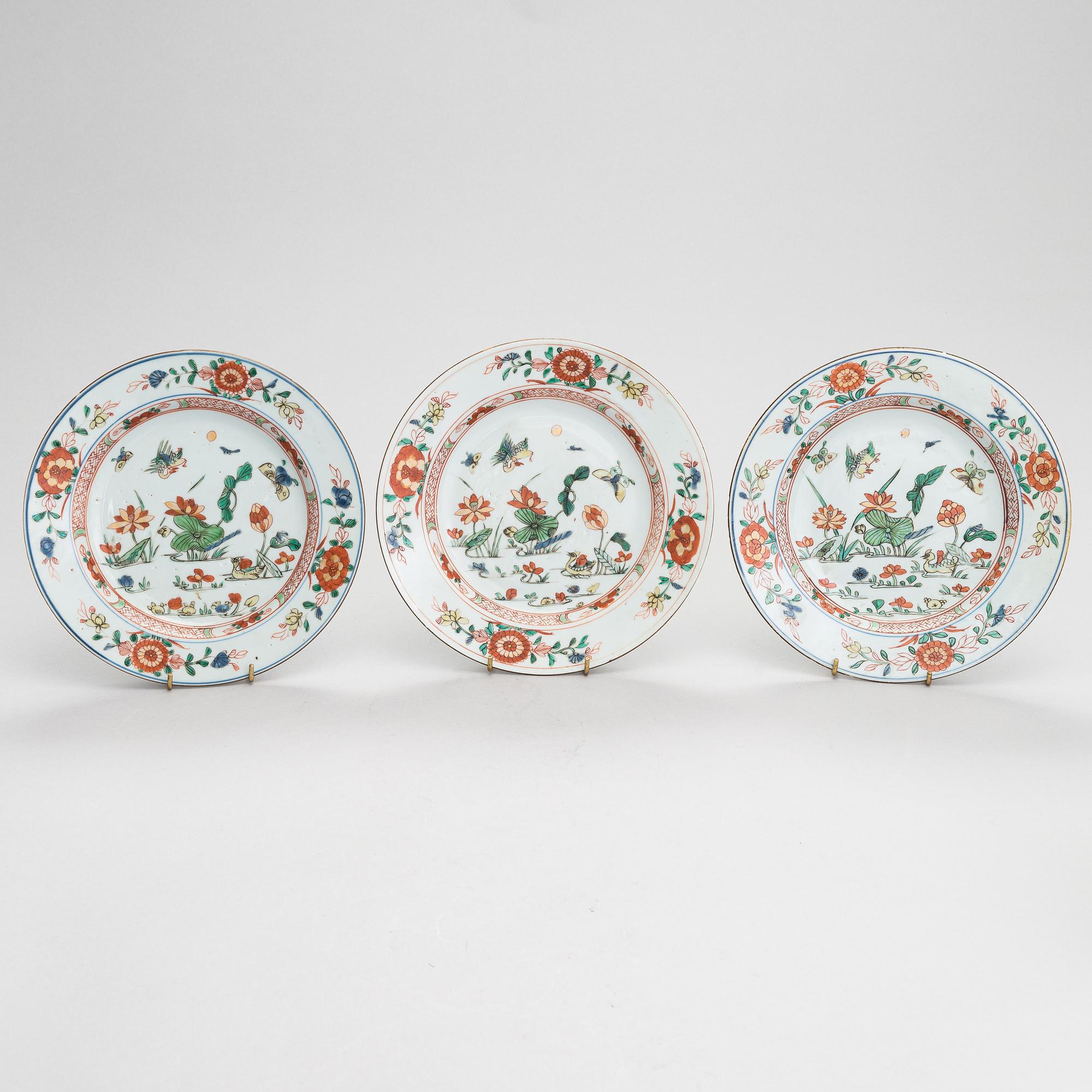 Lautasia, 6 kpl, posliinia, Kiina 1700-luku.