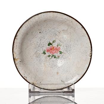 A Canton enamel bowl, Qing dynasty, 18th Century.