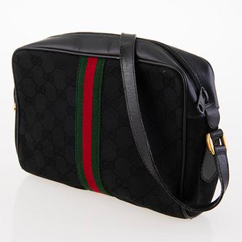 GUCCI, KLÄDÖVERDRAG SAMT VÄSKA, 1980-tal.