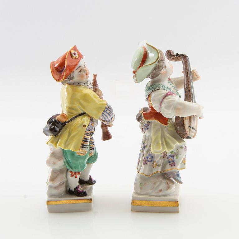 Meissen figurines 2 pcs, 19th/20th century porcelain.