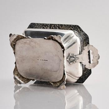 Gustaf Möllenborg, sockerskrin, silver, Stockholm 1840. Nyrokoko.
