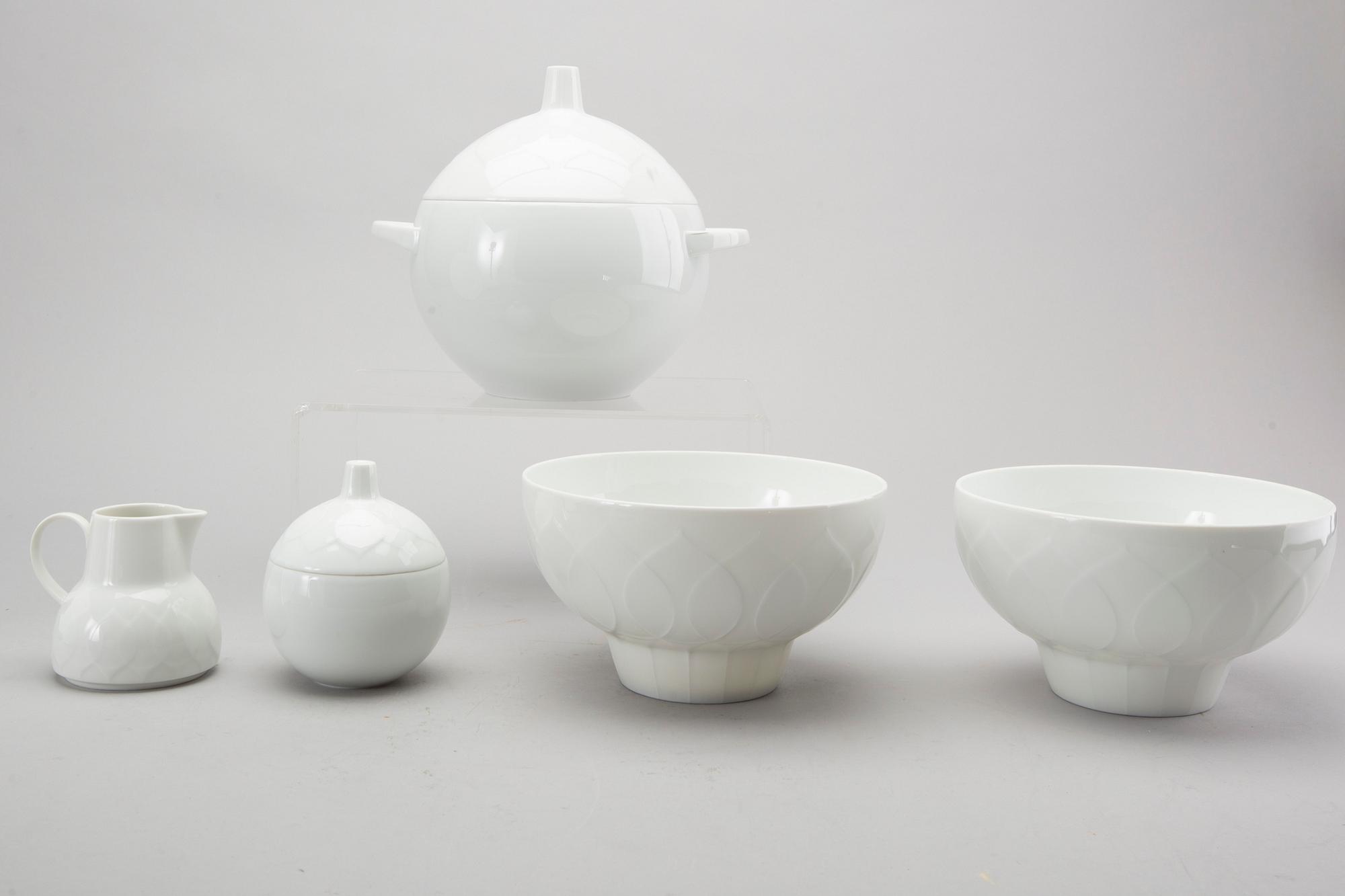 BJÖRN WIINBLAD, servis ca 72 dlr  "Lotus", Rosenthal Tyskland 1900-talets andra hälft porslin.