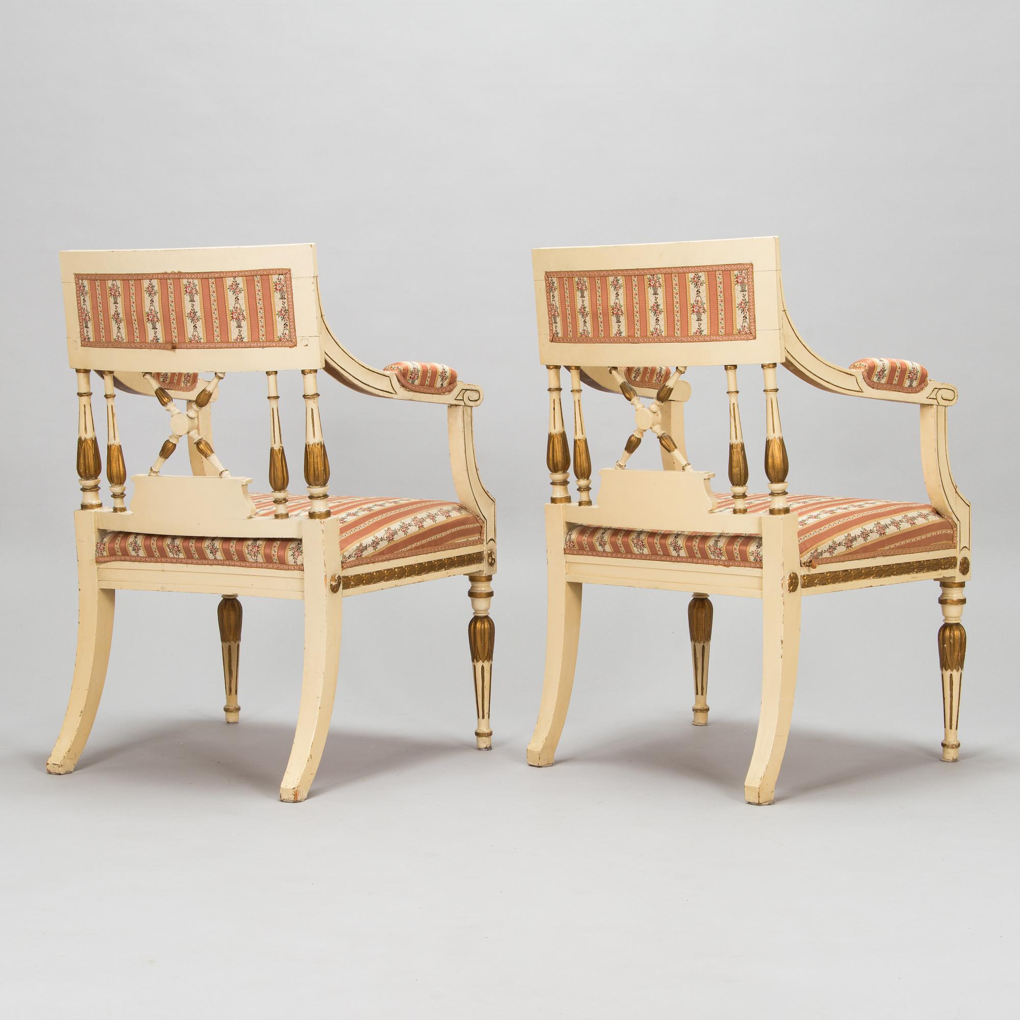 Soffa, bord samt ett par karmstolar, sengustaviansk stil, 1900-talets början.