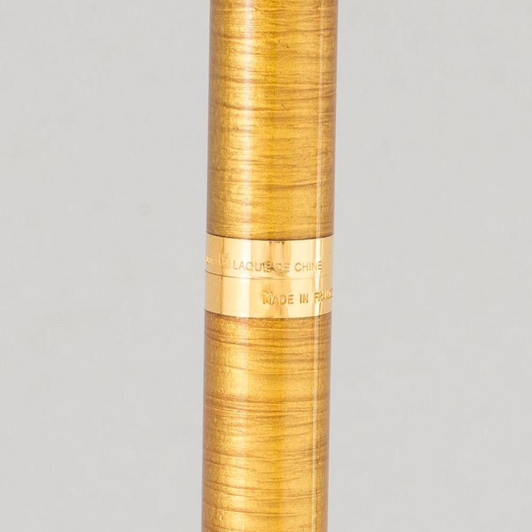 ST DUPONT, a gilt and Chinese lacquer 'Lady' fountain pen, France, 1999.