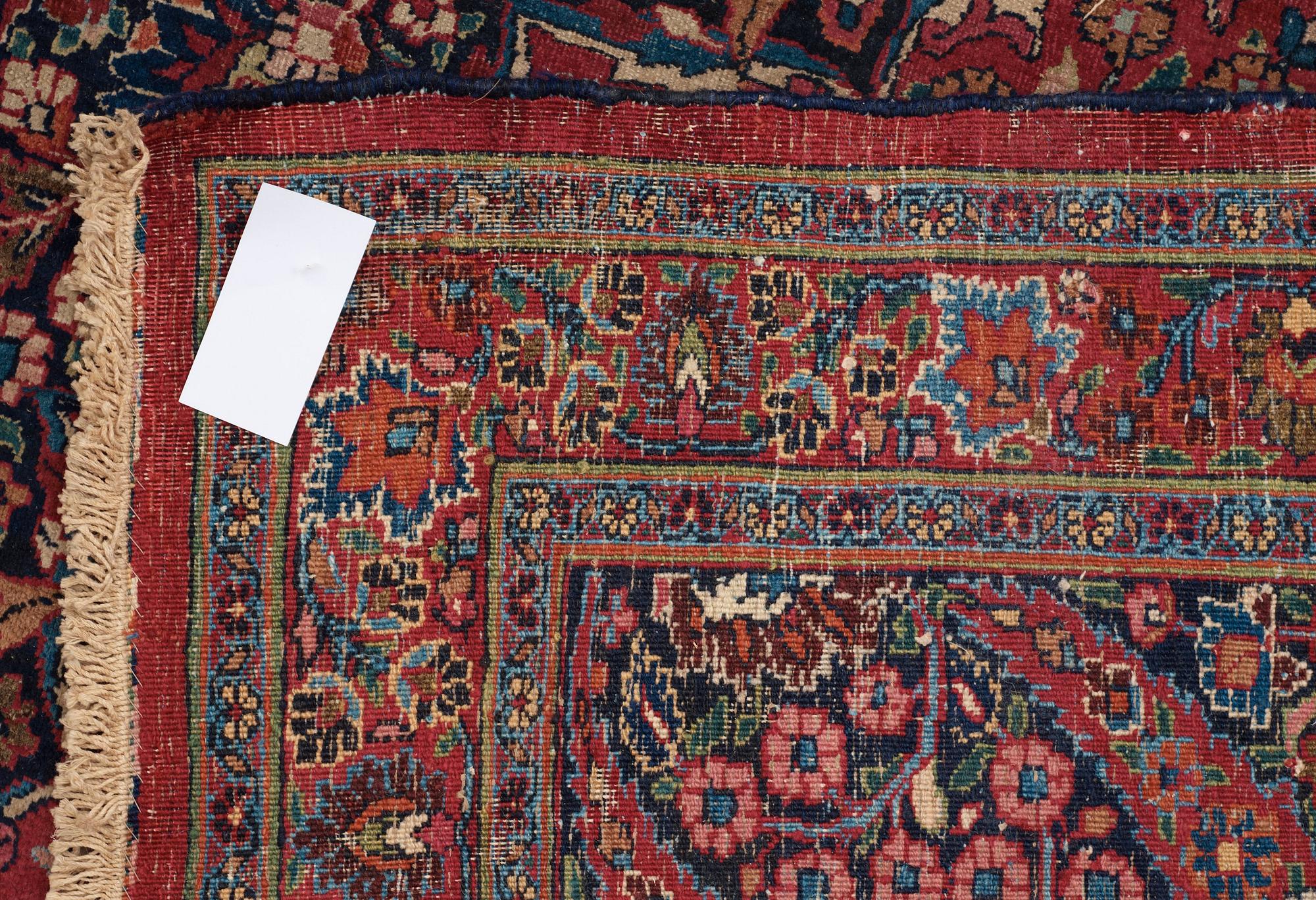 SEMIANTIK MOUD. 445,5 x 332 cm.