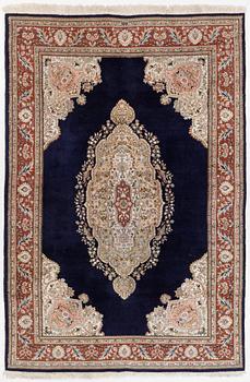 Matta, Persien, ca 290 x 195 cm.