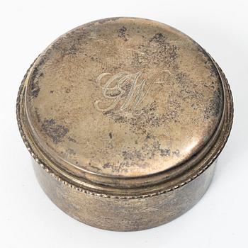 Askar, 3 st, silver, bl.a. C.g.Hallberg, 1919.