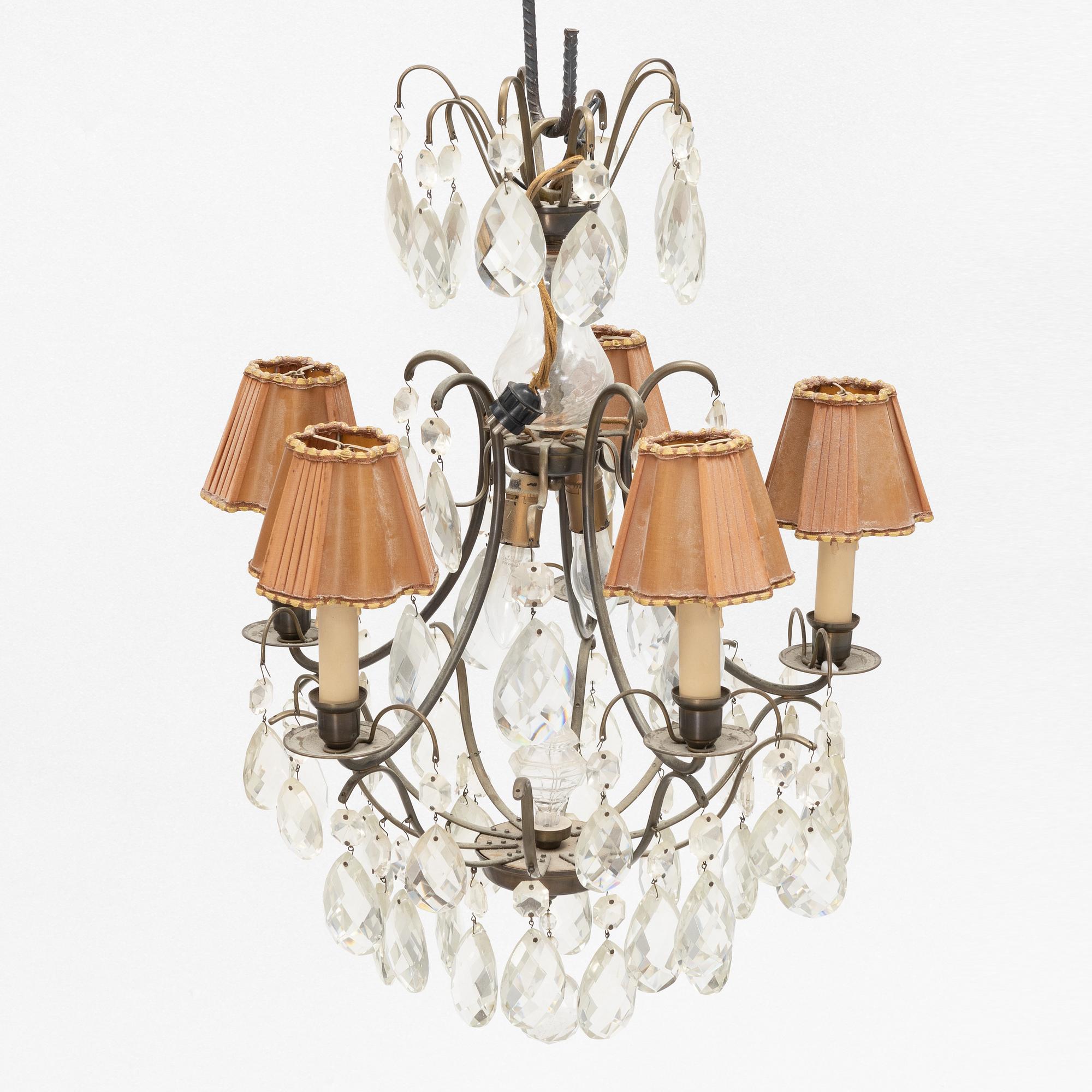 Ljuskrona, rokokostil, 1900-talets första hälft.