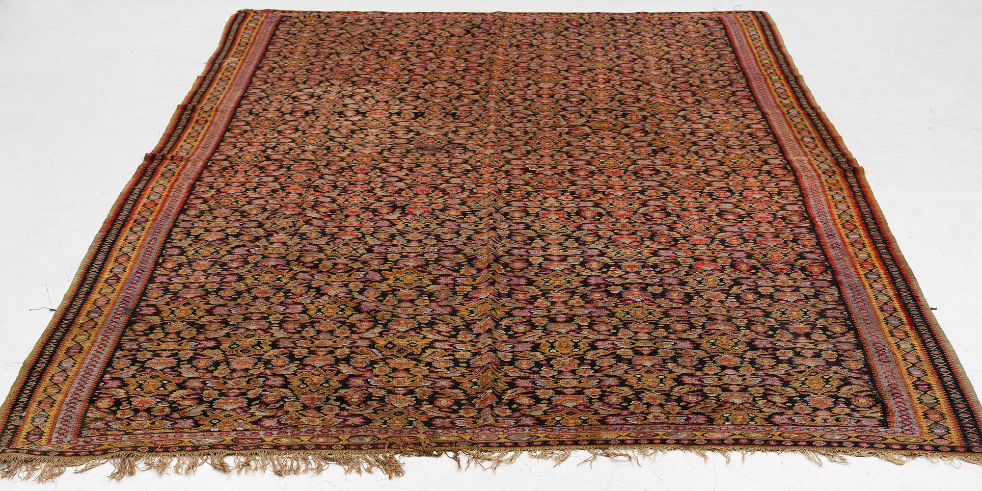 Carpet, kilim, Senneh, semi-antique. approx. 330 x 210.